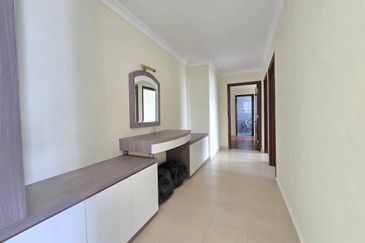 The Straits View, Bandar Baru Permas Jaya