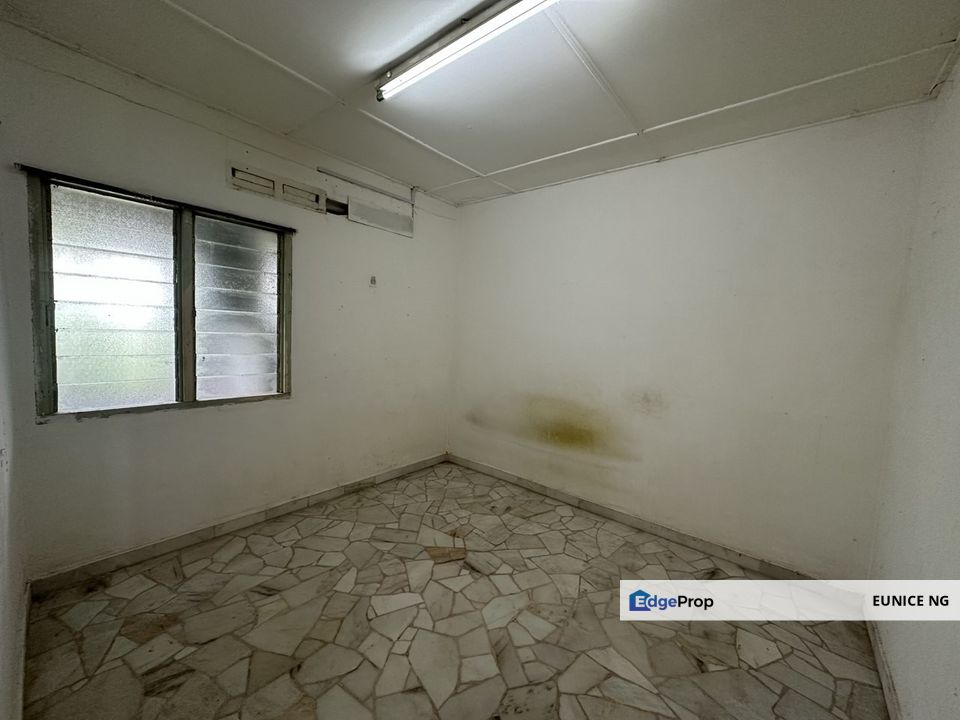 Jalan Pertanian, Taman Universiti (Single Storey Low Cost House), Johor, Skudai