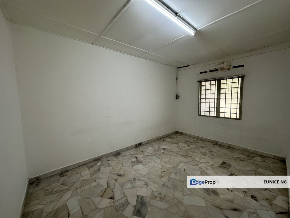 Jalan Pertanian, Taman Universiti (Single Storey Low Cost House), Johor, Skudai