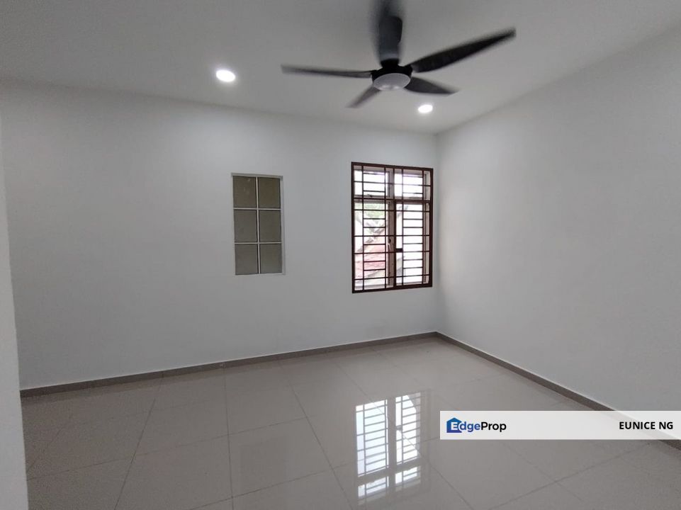 Taman Pulai Indah - 1.5 Storey Terrace For Sale (20x70Sqft), Johor, Kangkar Pulai