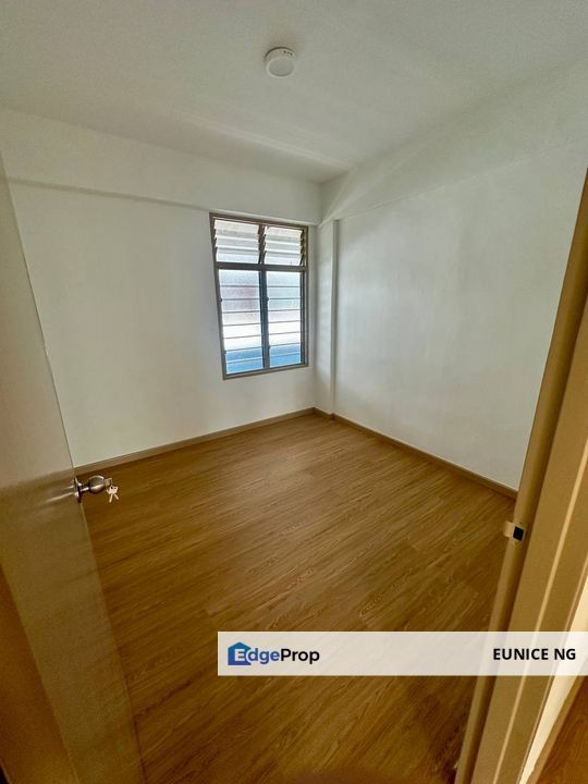 Pontian @ Taman Sri Api-Api (Low Cost Flat), Johor, Pontian