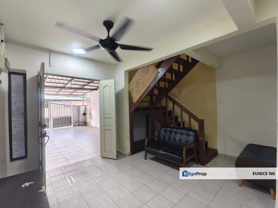 Jalan Silat Gayung, Bandar Selesa Jaya (Double Storey Low Cost House), Johor, Skudai