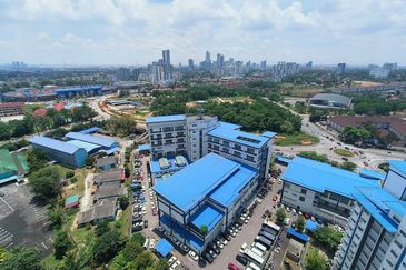 SKS Habitat Apartment, Larkin