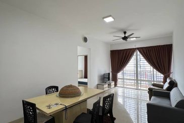 Dedaun Hijau (Greenfield Regency)