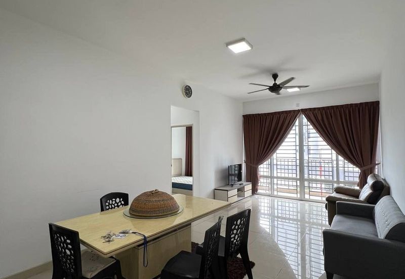 Dedaun Hijau (Greenfield Regency)