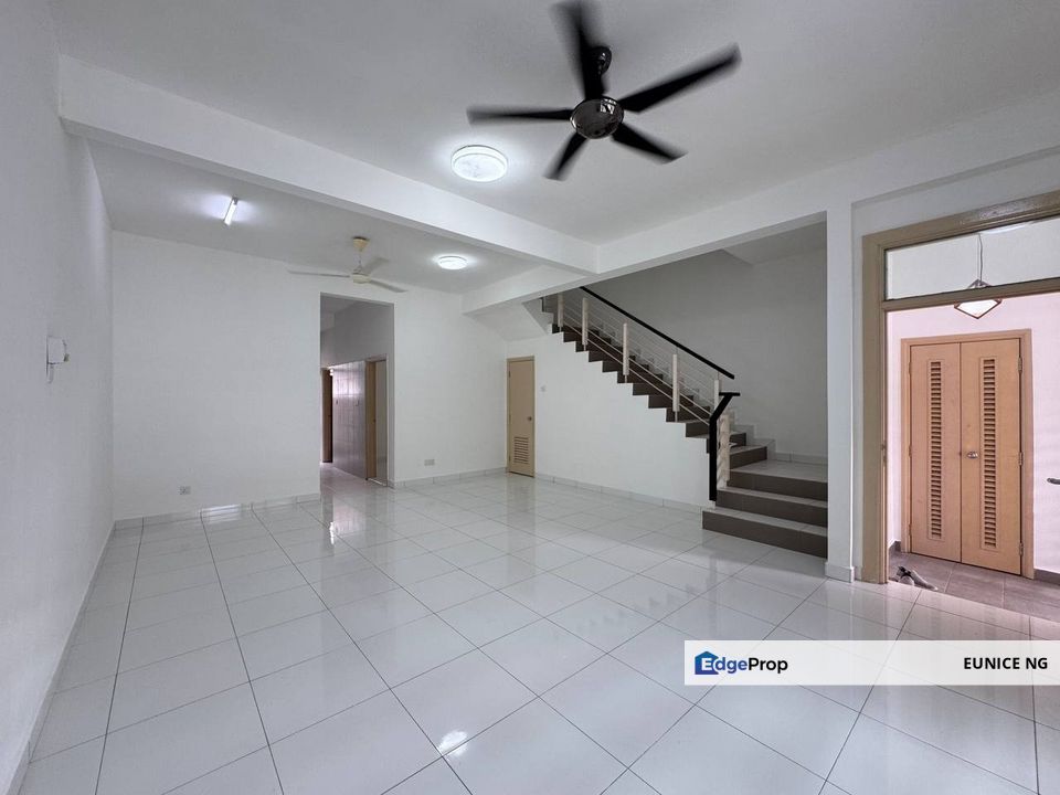 Perjiranan Dato Onn 12 22x70ft @ AAA Condition, Johor, Johor Bahru