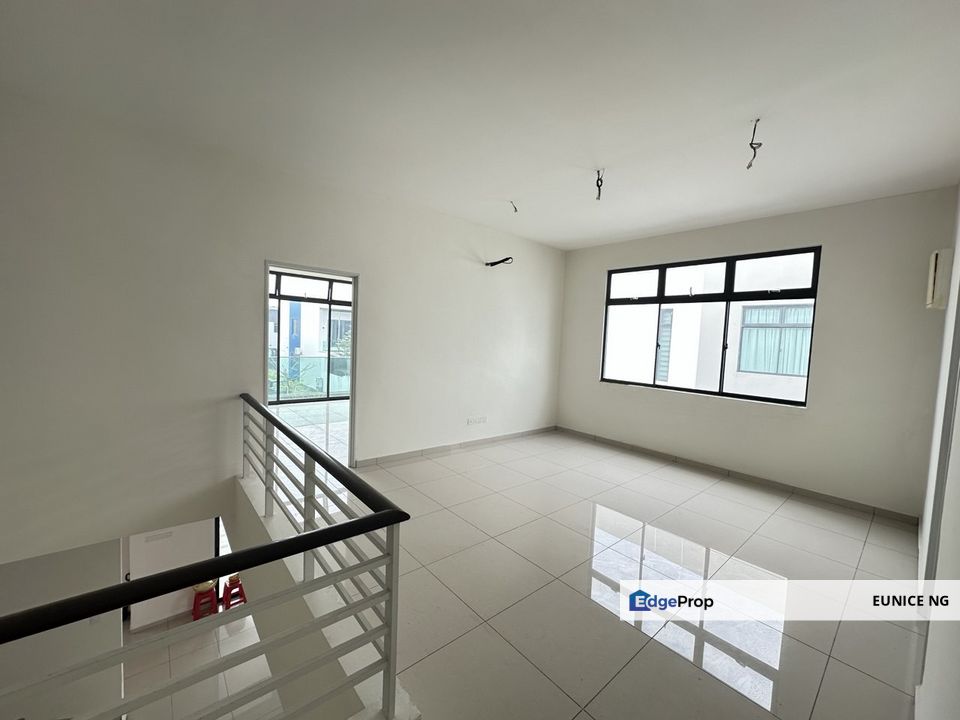 Danga Sutera - End Lot 25x72Sqft Double Storey Terrace House For Sale, Johor, Skudai