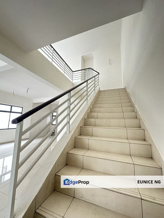Danga Sutera - End Lot 25x72Sqft Double Storey Terrace House For Sale, Johor, Skudai