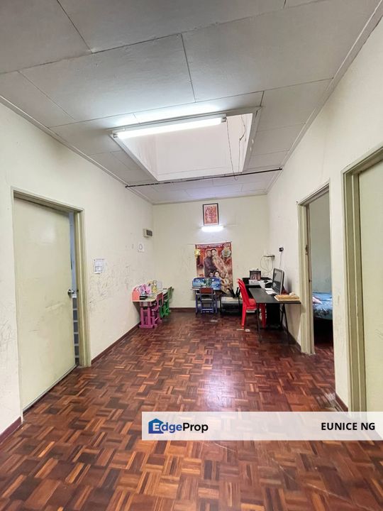 (Mount Austin) 22x70Sqft @ Double Storey Terrace House, Johor, Johor Bahru