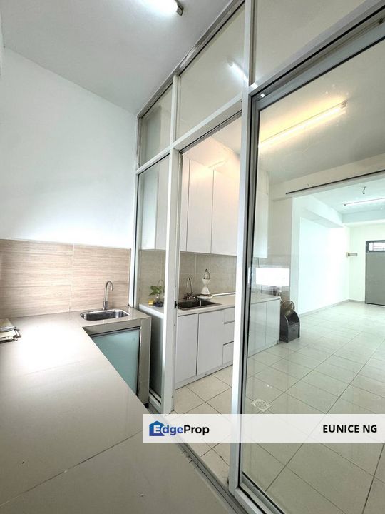 Taman Pulai Mutiara - 18X65Sqft 2.5 Storey Terrace House For Sale, Johor, 