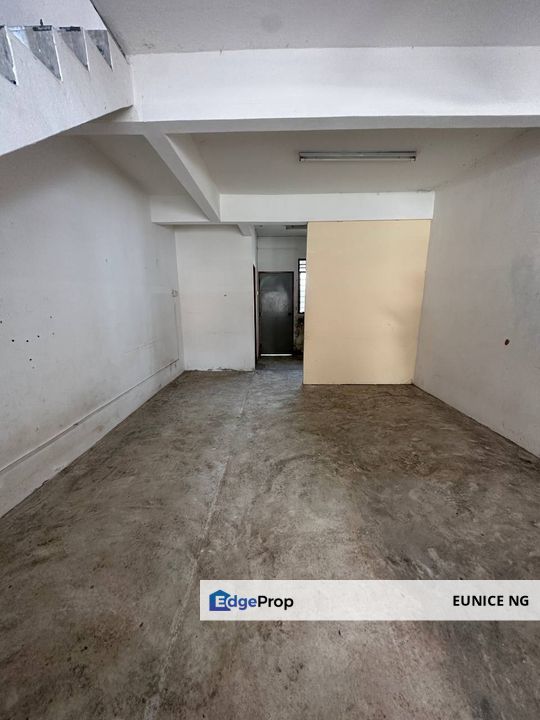 Pontian - For Sale 770Sqft Double Storey Medium Cost House, Johor, Pontian