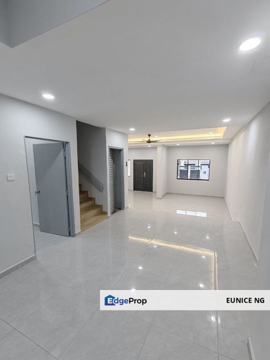 Jalan Nakhoda, Taman Ungku Tun Aminah - For Sale 22x67Sqft Double Storey Terrace House, Johor, Skudai