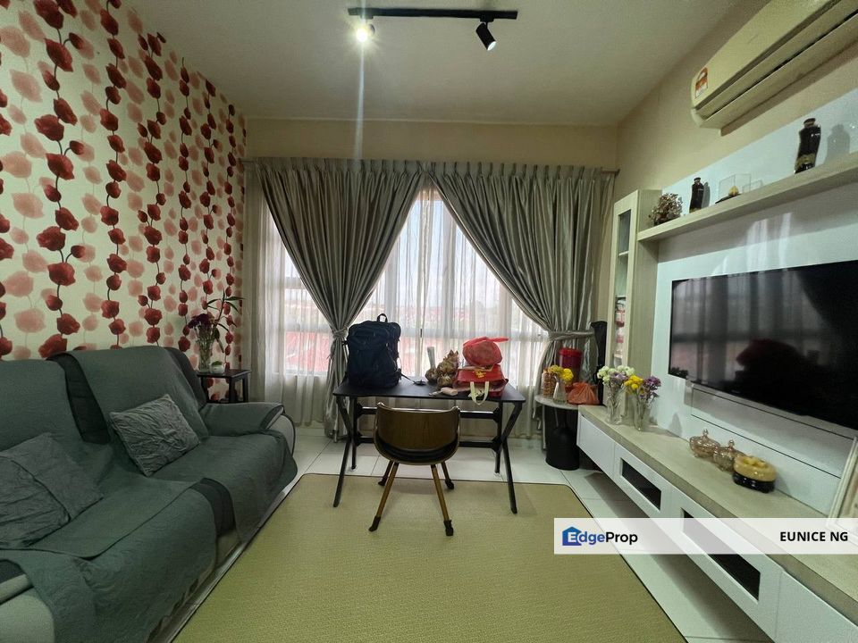 Sky View Apartment @ Bukit Indah - For Sale Partial Renoveted Unit, Johor, Bukit Indah
