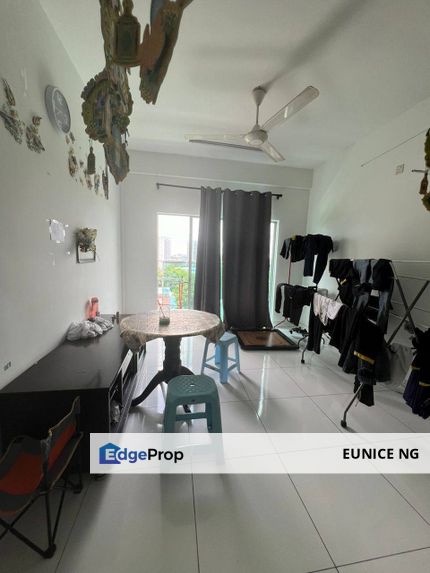 The Twin Residence, 3 Bedroom 2 Bathroom For Sale, Middle floor , Johor, Tampoi