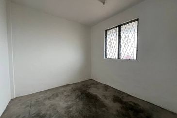 Flat Taman Ungku Tun Aminah