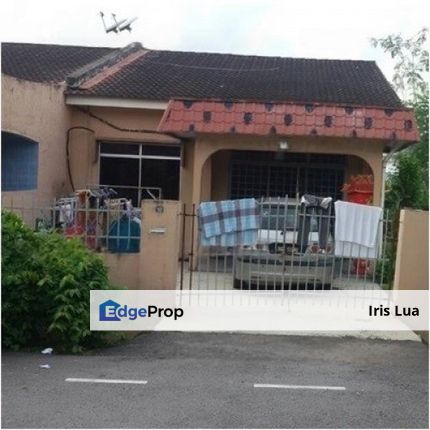 Taman Sri Emas Jaya@Segamat Single Storey Terrace House Bank Lelong, Johor, Muar