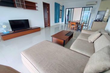 Cerulean Bay @ Forest City