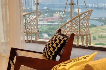 Bay Laurel @ Country Garden Danga Bay