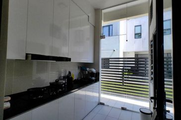 Avira Garden Terraces @ Medini