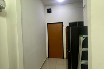 Twin Tower Residence