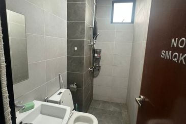 Twin Tower Residence