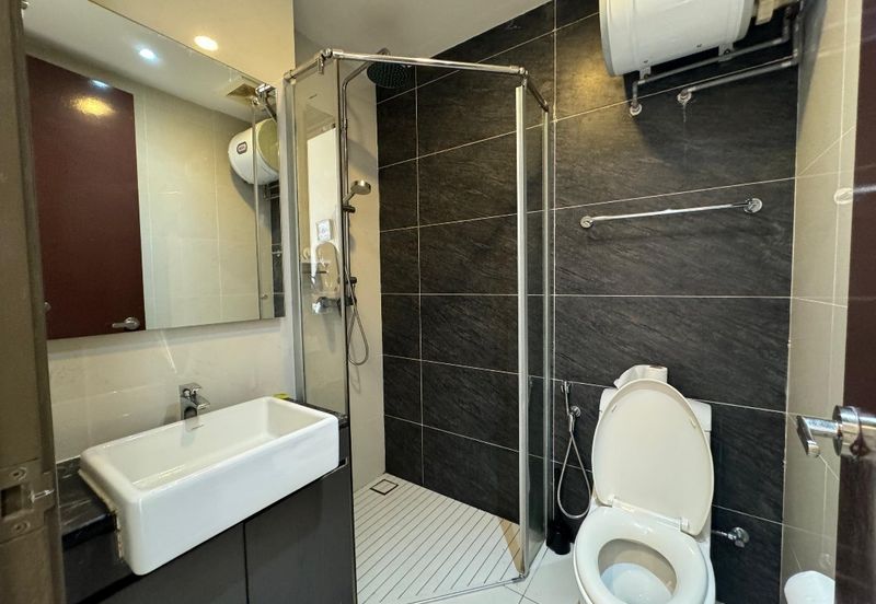 Bay Laurel @ Country Garden Danga Bay