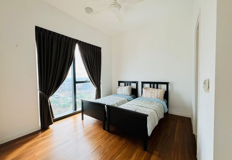 The Astaka @ 1 Bukit Senyum