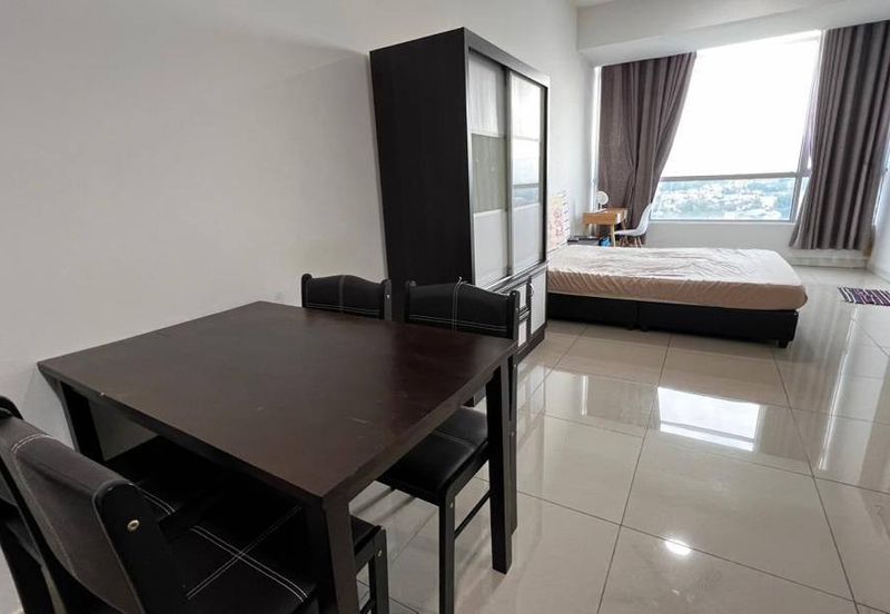 Dedaun Hijau (Greenfield Regency)