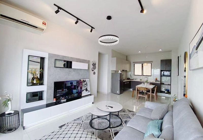 Bay Laurel @ Country Garden Danga Bay