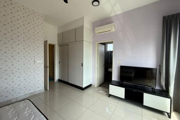 The Pinnacles (Pinnacle Tower)