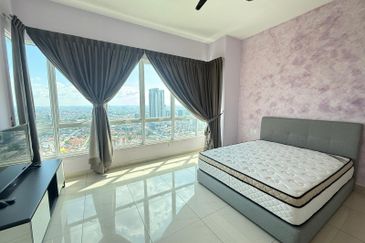 The Pinnacles (Pinnacle Tower)