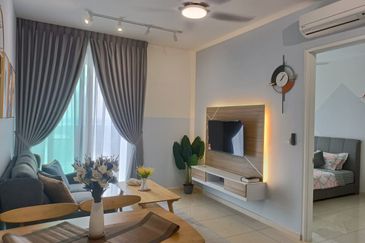 The M @ Medini Macrolink