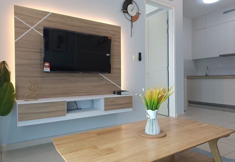 The M @ Medini Macrolink