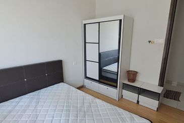 Baypoint @ Country Garden Danga Bay