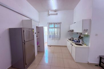 MANHATTAN @ Austin Heights