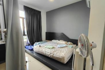 D'Summit Residences @ Kempas Utama