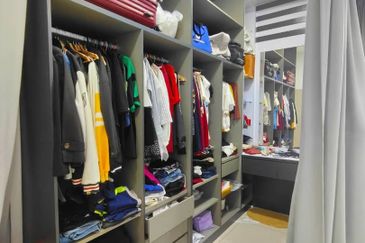 D'Summit Residences @ Kempas Utama