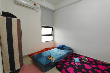 D'Summit Residences @ Kempas Utama