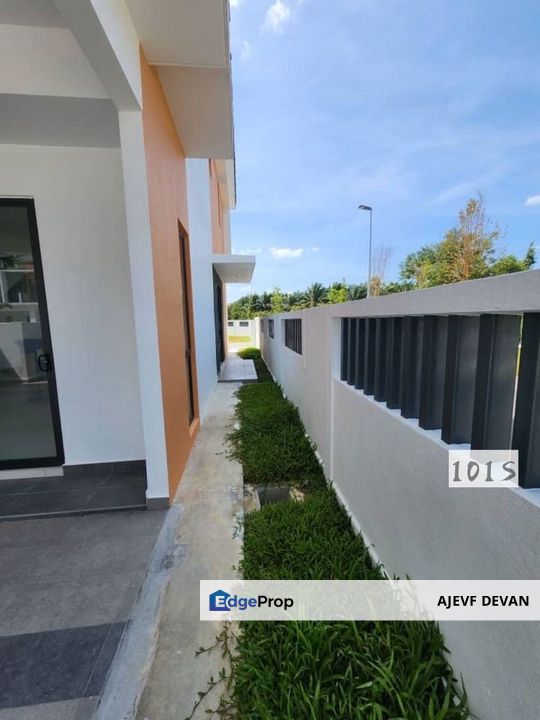 Brand New House Double Storey End Lot for Sale at Robin Residences ...