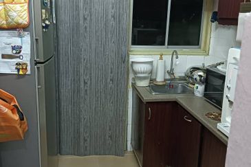 Tasik Heights Apartment