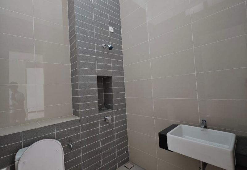 Tenderfields @ Eco Majestic