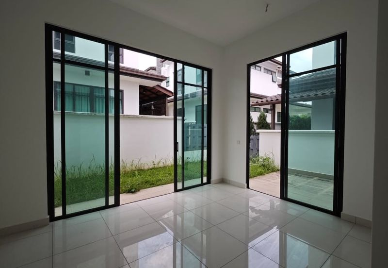 Tenderfields @ Eco Majestic