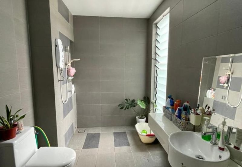 Parkfield Residences, Tropicana Heights