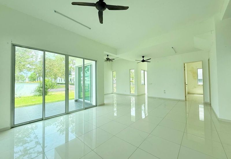 Ebonylane @ Eco Forest