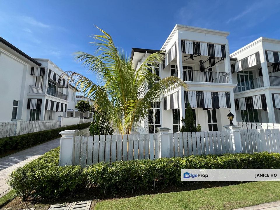 Mellowood Corner House Partial Furnished, Selangor, Semenyih