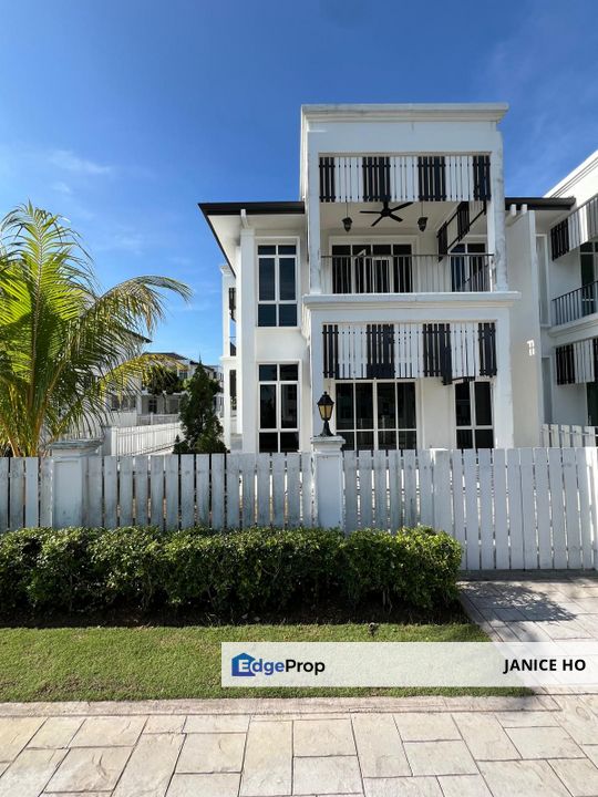 Mellowood Corner House Partial Furnished, Selangor, Semenyih