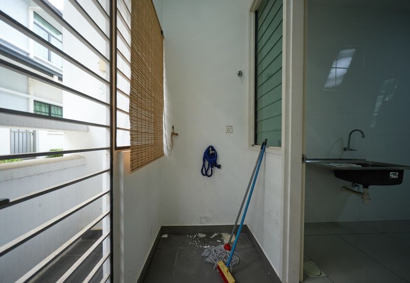 Cradleton @ Eco Majestic