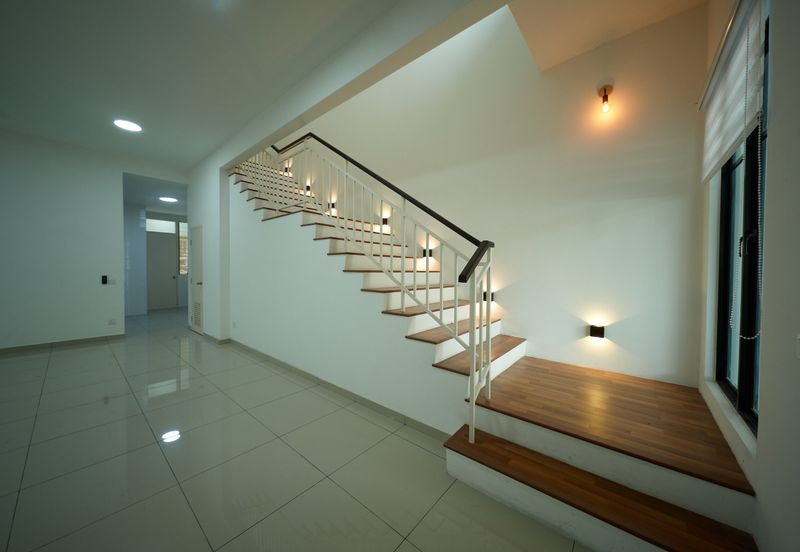 Cradleton @ Eco Majestic