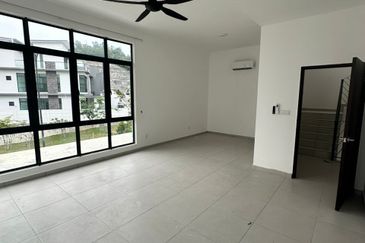 Orchid Hills (Residensi Bukit Orkid) @ 9 Miles