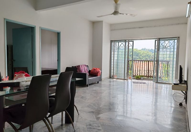 Sri Tanjung Apartment